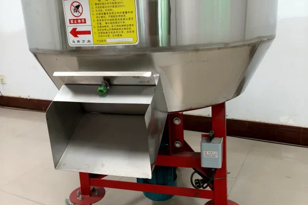 Flat Bottom Feed Mixer Hero