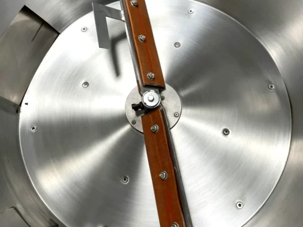 Flat Bottom Feed Mixer Inner Structure